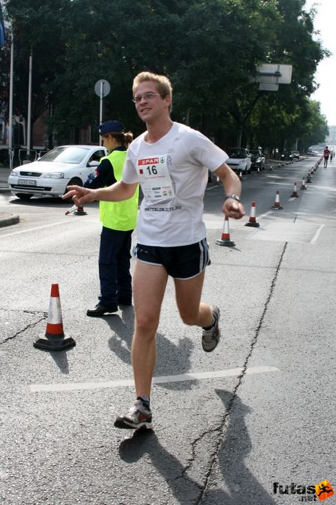 budapest_marathon_0422.jpg Budapest Marathon futás