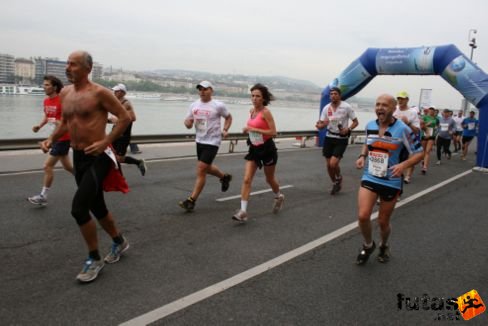 Hosszú Zsolt Budapest Marathon futás