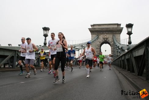 maratoni futók Budapest Marathon futás