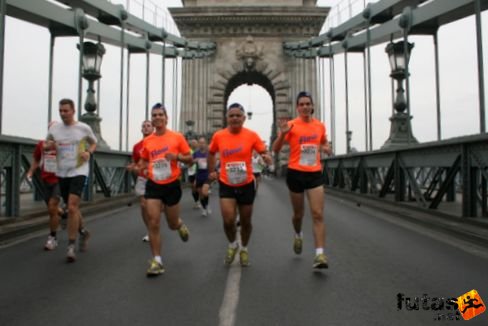 flow futók Budapest Marathon futás