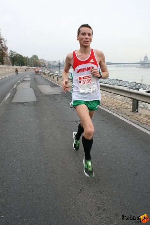 Makár László MAC-NS Budapest Marathon futás
