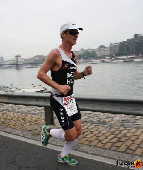Bartos Dávid ELTE-BEAC Polythlon triatlon klub Budapest Marathon futás