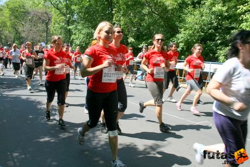 noi_futogala_378.jpg Coca-Cola Női Futógála futás