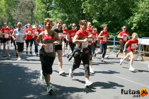 noi_futogala_379.jpg Coca-Cola Női Futógála futás
