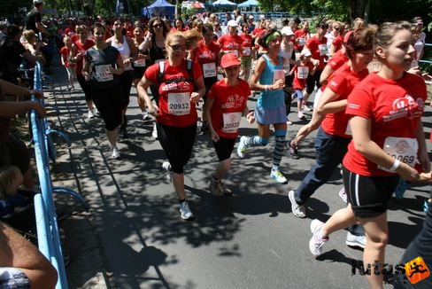 noi_futogala_386.jpg Coca-Cola Női Futógála futás