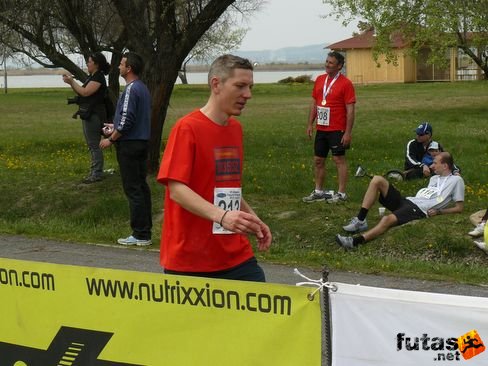futo20123.jpg Depónia Futóparti futás