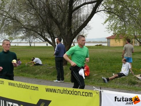 futo20294.jpg Depónia Futóparti futás