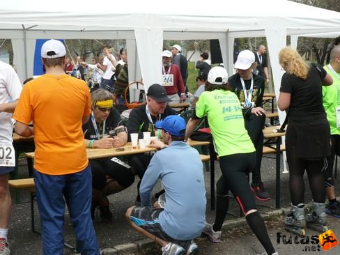 futo20385.jpg Depónia Futóparti futás