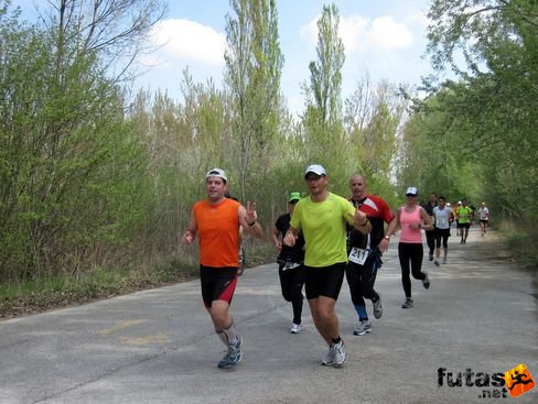 futas147.jpg Velencei-tó futás
