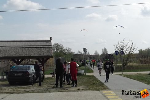 velence15.jpg 2012. április 15. Velencei tókör futás
