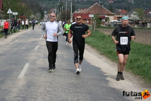 Pákozdot elhagyva Tóparti Futóparti futás