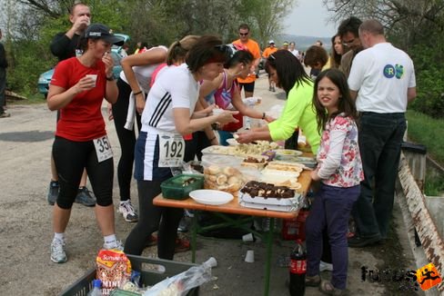 4. frissítőpont 21 kilinél Tóparti Futóparti futás