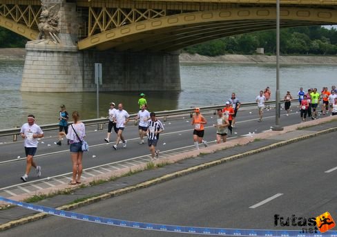 maratoni futók 688 KH maraton váltó futás