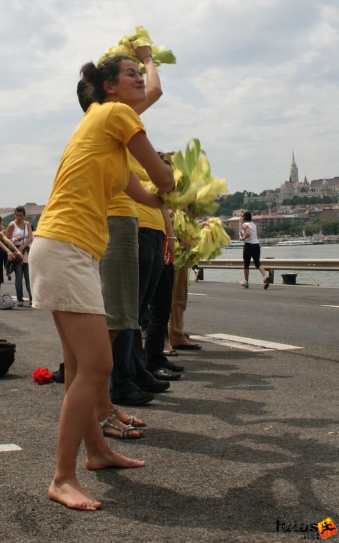 szurkolók KH maraton váltó futás