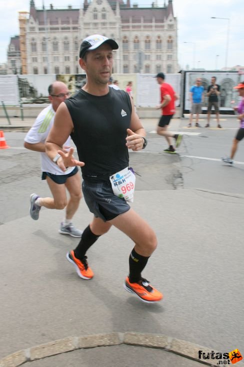 Gombos Róbert KH maraton váltó futás