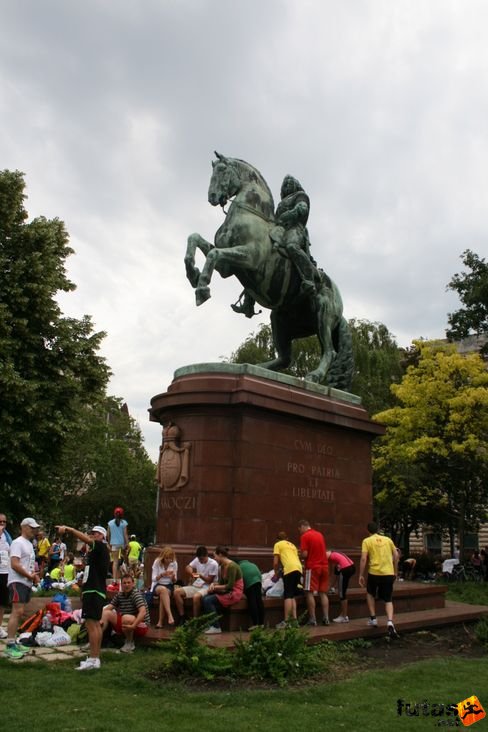 maratoni futók 758 KH maraton váltó futás