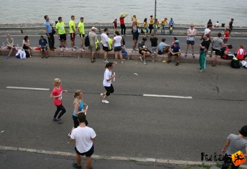 maratoni futók 764 KH maraton váltó futás