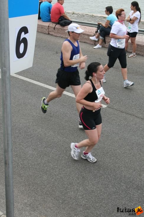 6 kilométernél KH maraton váltó futás