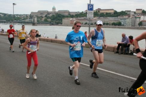 maratoni futók 775 KH maraton váltó futás