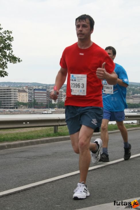 VELUX KH maraton váltó futás