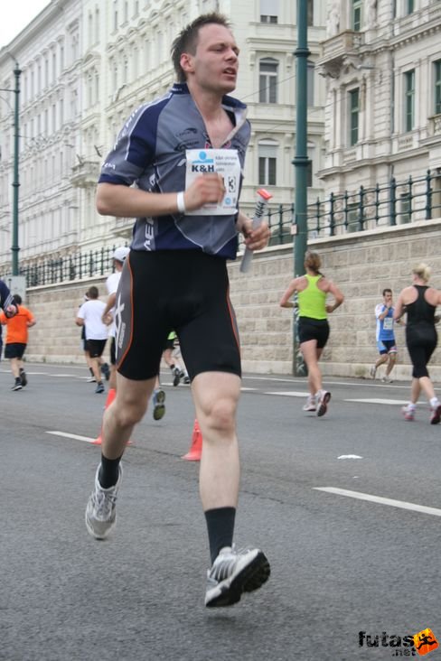 maratoni futók 845 KH maraton váltó futás