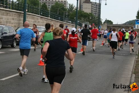 maratoni futók 867 KH maraton váltó futás