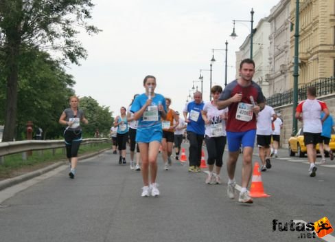 maratoni futók 873 KH maraton váltó futás