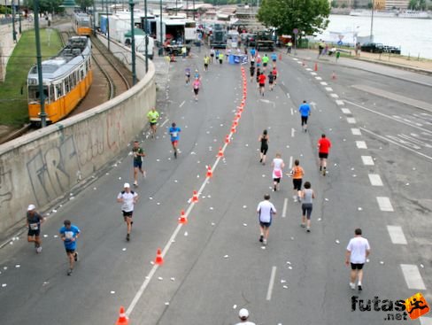 maratoni futók 896 KH maraton váltó futás