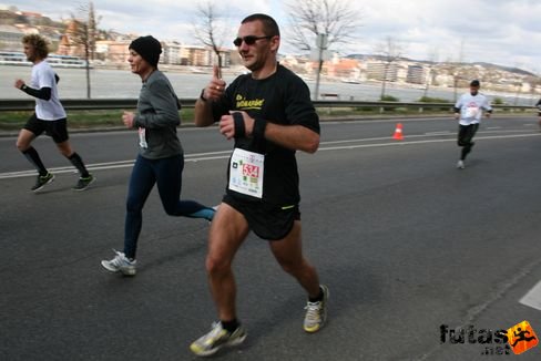 Papp Ferenc Pécs (Vasas) bsi futónagykövet Vivicittá futás