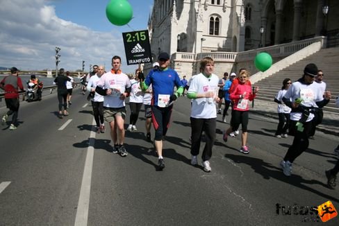2:15 iramfutók a félmaratonon Vivicittá futás