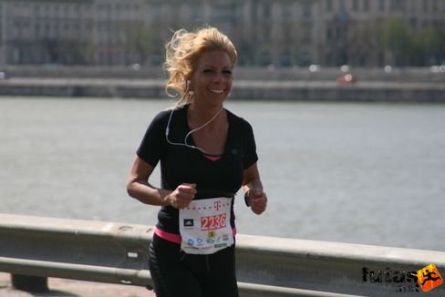 Halász Ágnes Dr. félmaratonit fut Vivicittá futás