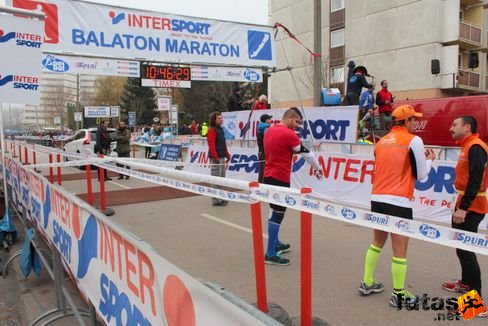 rajtzóna elit futóknak Balaton Marathon futás