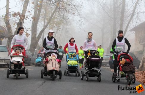babakocsi futók Szupermamik Balaton Marathon futás