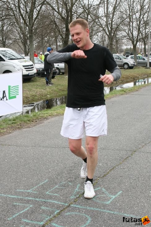 futoparti_4599.jpg VIII. Tóparti Futóparti futás