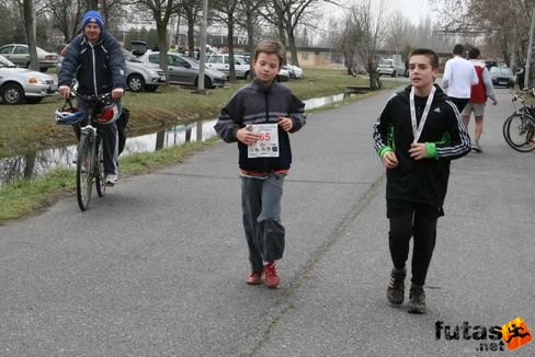 ifjú teljesítők VIII. Tóparti Futóparti futás