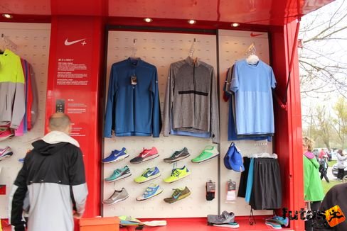 Nike Tóparti Futóparti futás