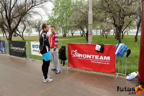 IronTeam Tóparti Futóparti futás