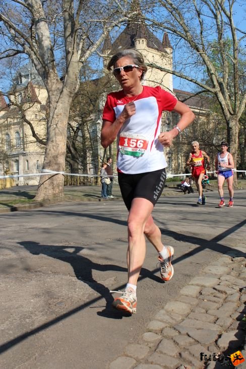 img_5189.jpg Budapest Half Marathon futás