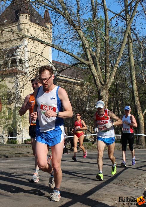 img_5195.jpg Budapest Half Marathon futás
