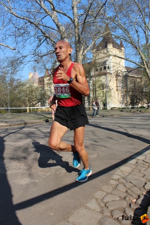 img_5236.jpg Budapest Half Marathon futás