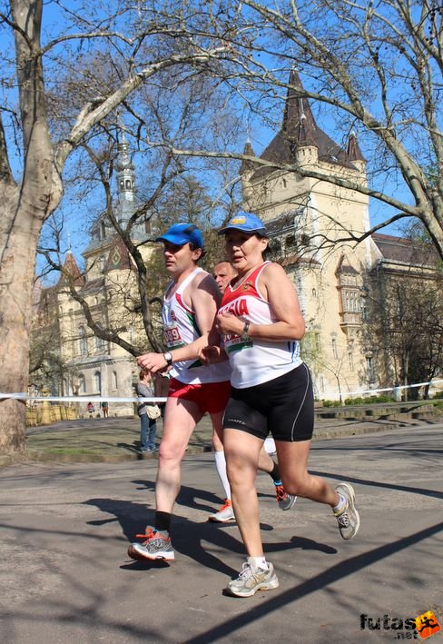 img_5250.jpg Budapest Half Marathon futás