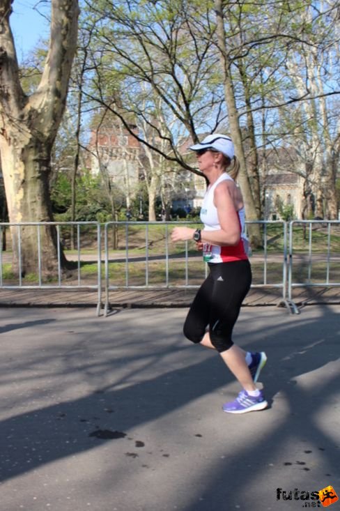 img_5331.jpg Budapest Half Marathon futás