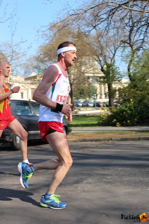 img_5374.jpg Budapest Half Marathon futás