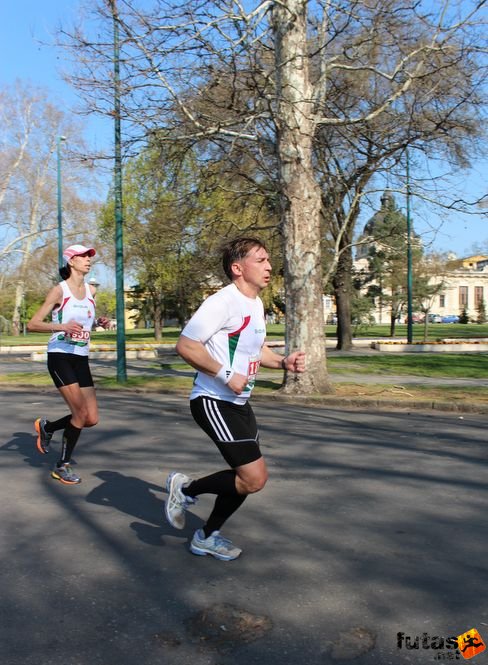 img_5375.jpg Budapest Half Marathon futás
