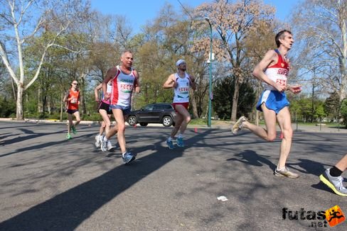 img_5384.jpg Budapest Half Marathon futás