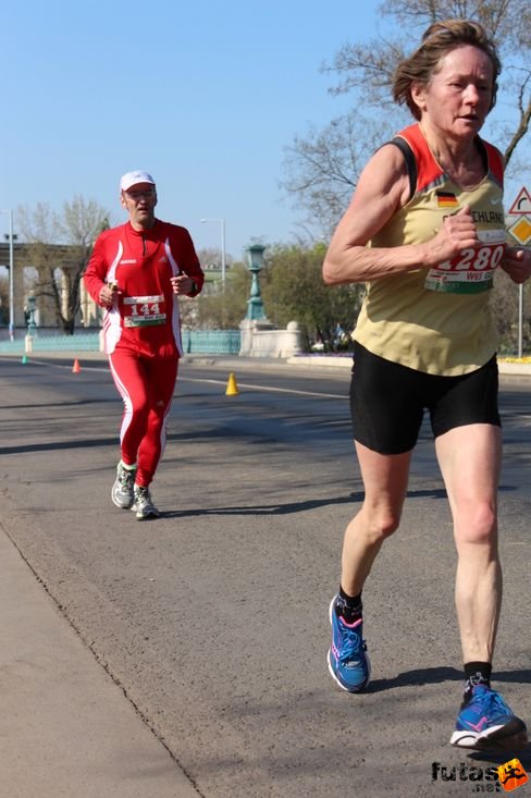 img_5437.jpg Budapest Half Marathon futás