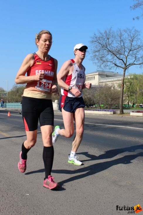 img_5449.jpg Budapest Half Marathon futás