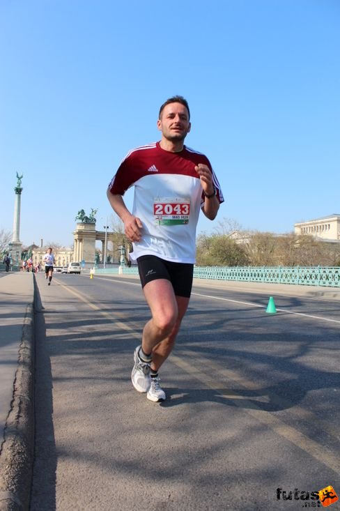 img_5469.jpg Budapest Half Marathon futás