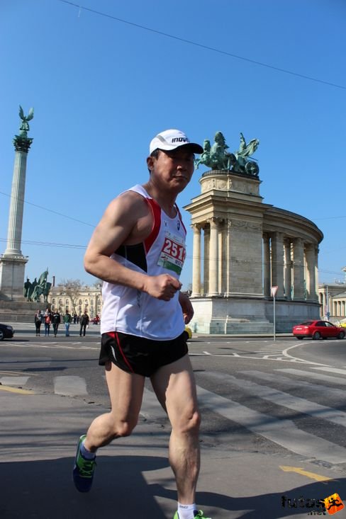 img_5496.jpg Budapest Half Marathon futás