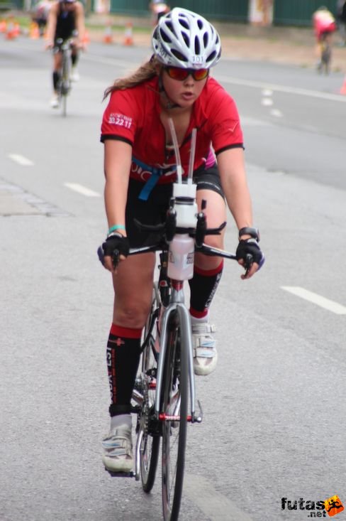 Holly Davis Ironman futás